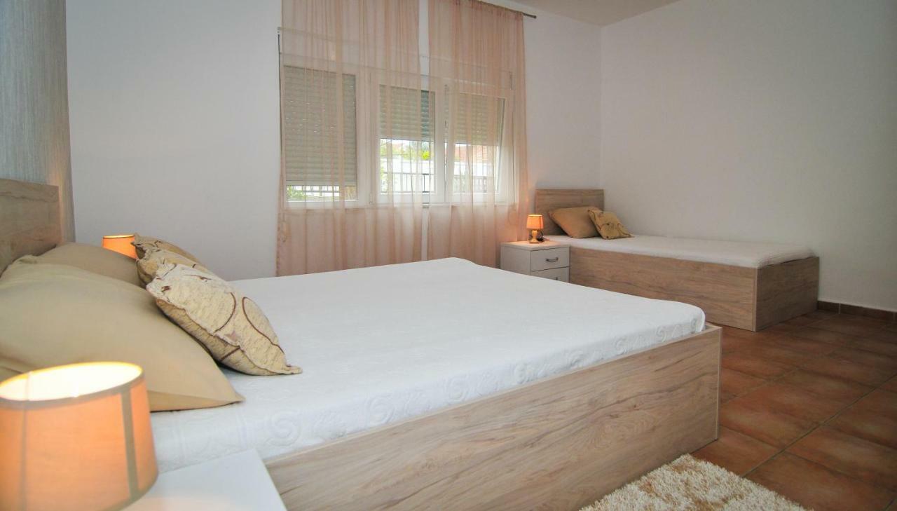 Apartments Pean Tivat Zewnętrze zdjęcie