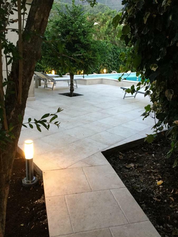 Apartments Pean Tivat Zewnętrze zdjęcie